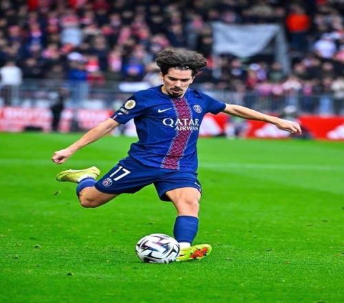 托蒂自谦与,马拉多纳有,差距,千亿体育官网,千亿体育直播,体育赛事直播,足球直播