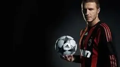 巅峰时刻！第62分钟，多库精彩内切弧线射门，一击世界波，曼城以3-0完胜利物浦，全场焦点！